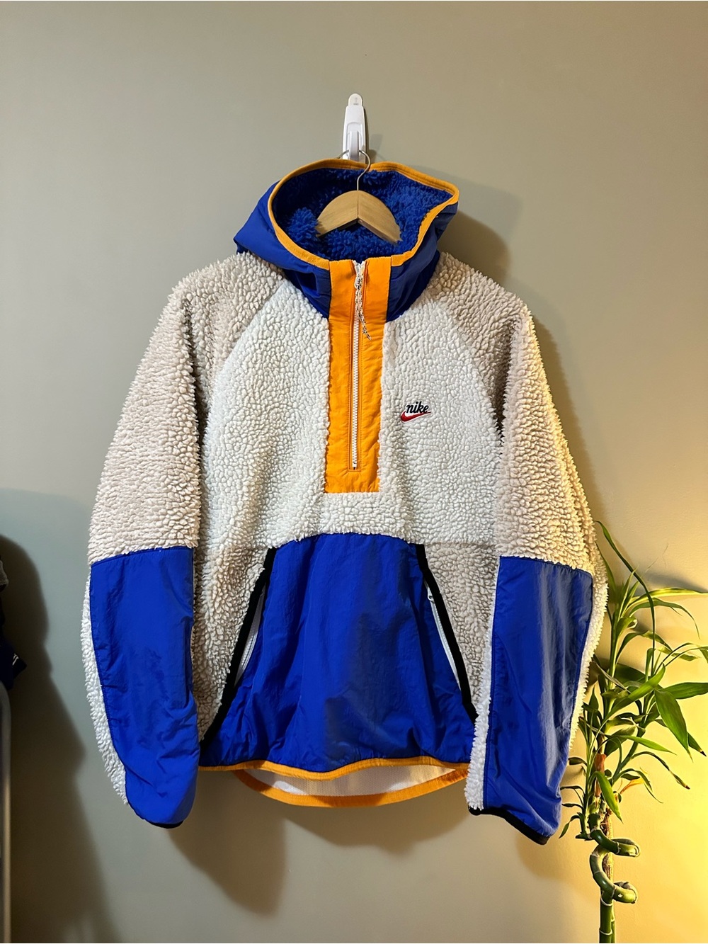Nike Sherpa Pullover Jacket in Cream, Blue and Yellow